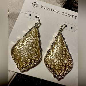 Kendra Scott Addie Gold Drop Earrings in Gold Filigree Mix